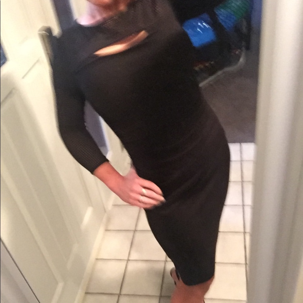 Black dress by Cache - Picture 4 of 6